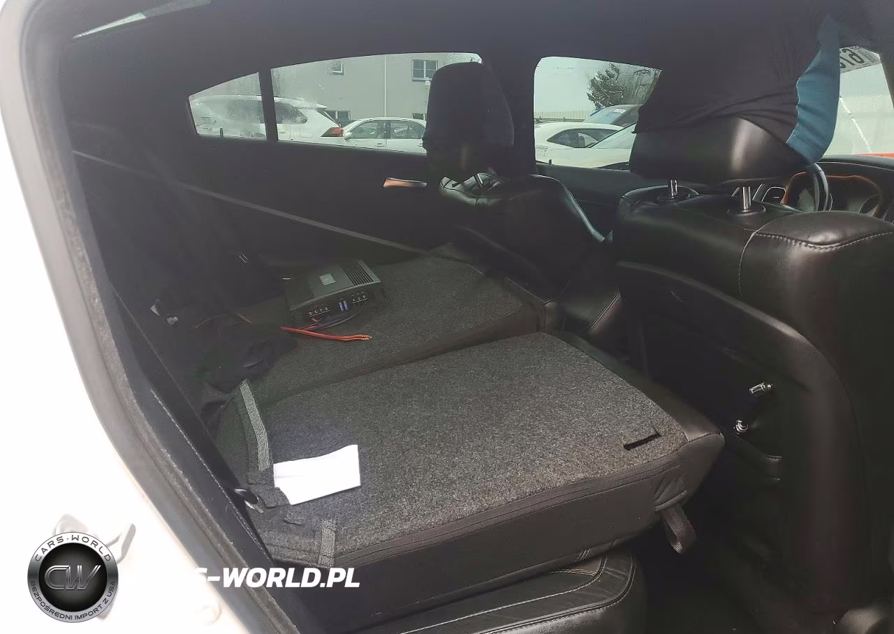 2019 Dodge Charger Sxt VIN:2C3CDXBG0KH748173 - 10