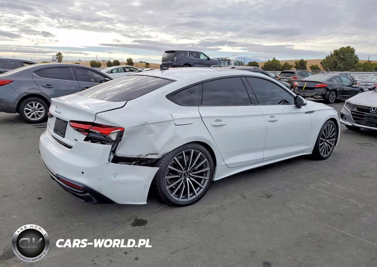 2022 Audi A5 Premium Plus 40 VIN:WAUCBCF50NA017374 - 3