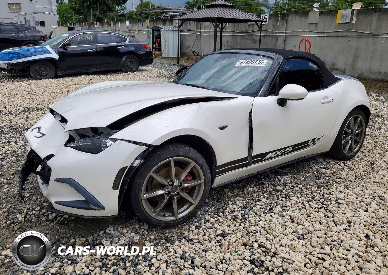 2023 Mazda Mx-5 Miata Grand Touring VIN:JM1NDAD70P0554947 - 1