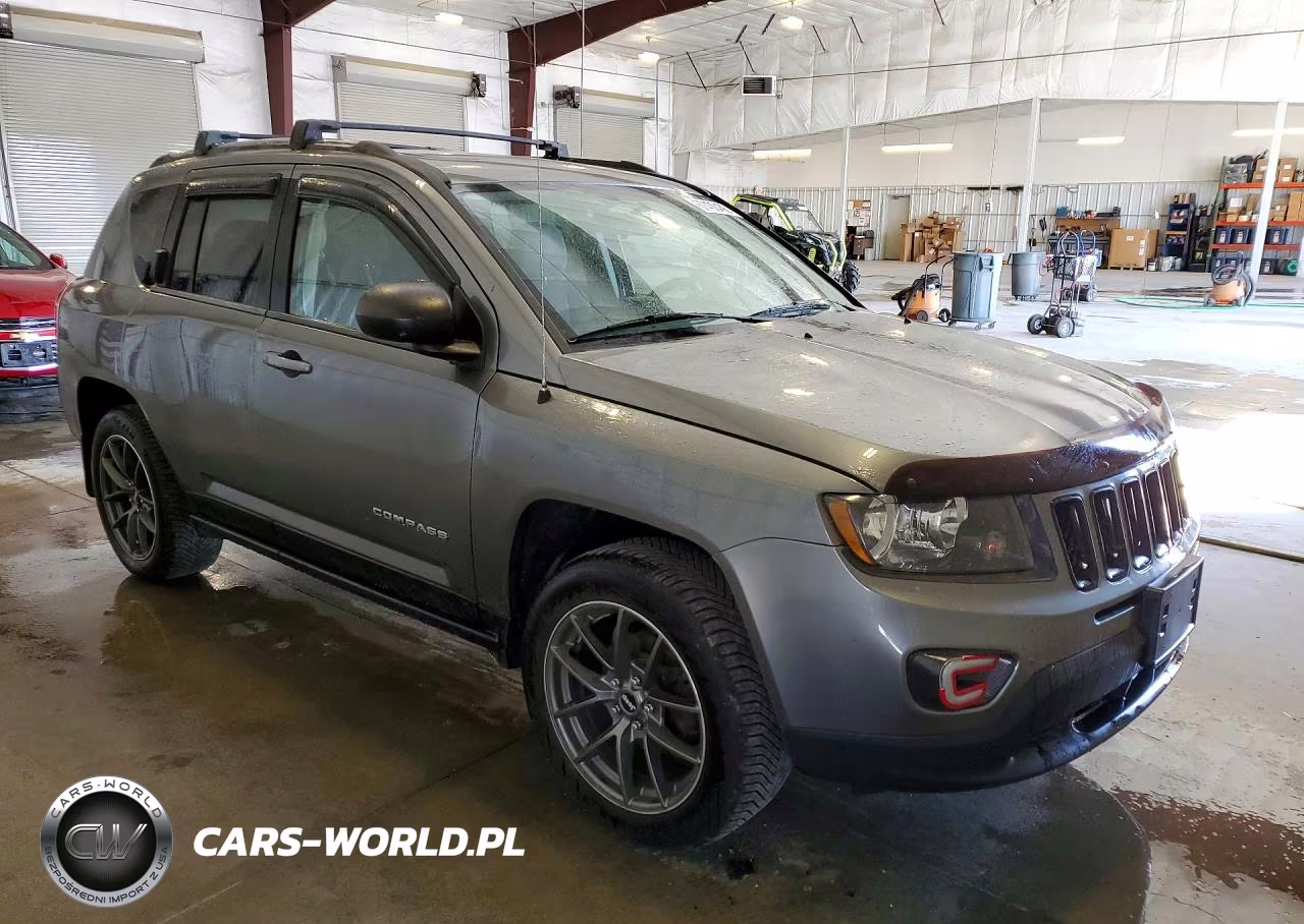 2013 Jeep Compass Latitude VIN:1C4NJDEB5DD190316 - 4