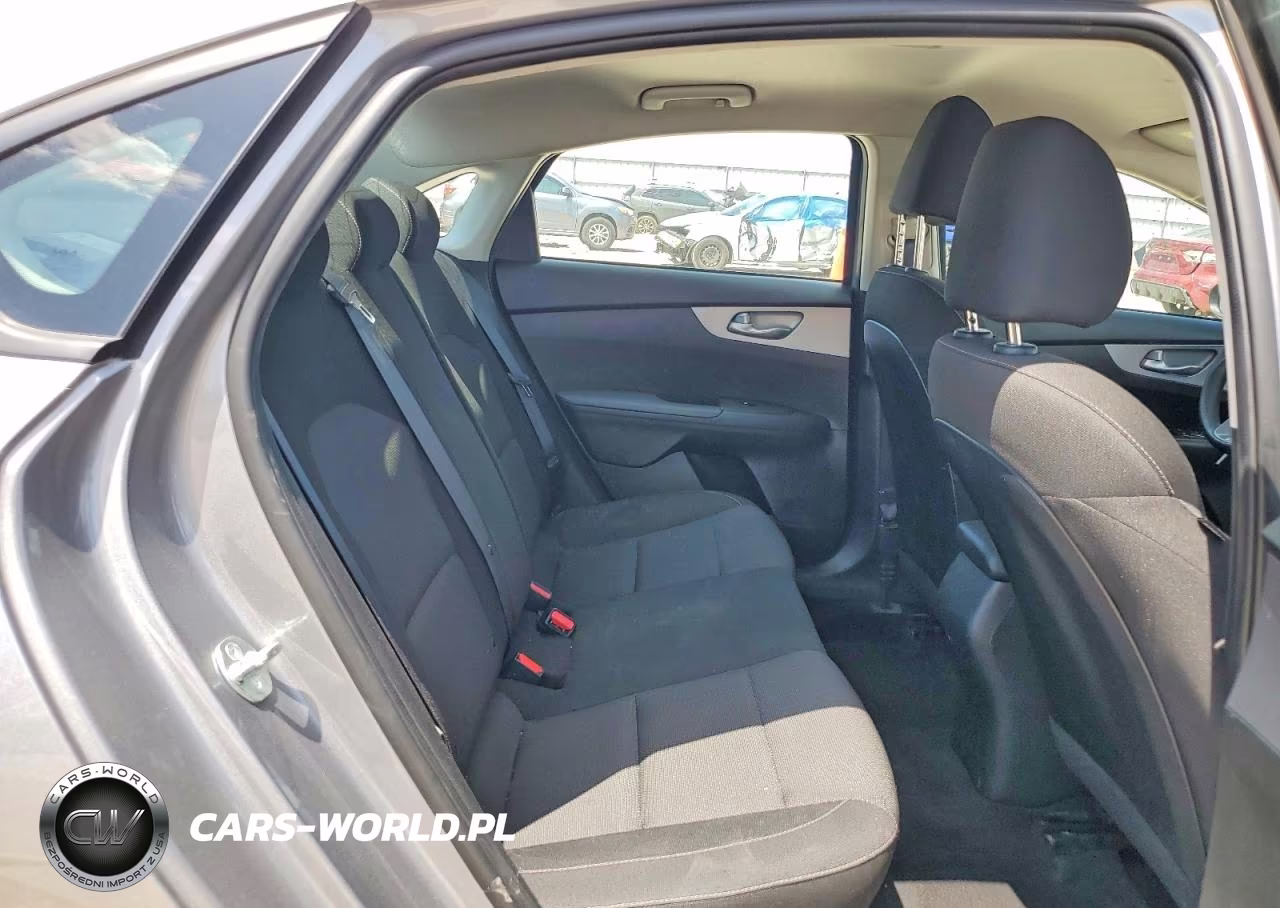 2023 Kia Forte Lxs VIN:3KPF24AD8PE691910 - 10
