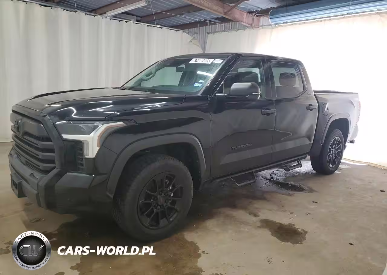 2023 Toyota Tundra Crewmax Sr