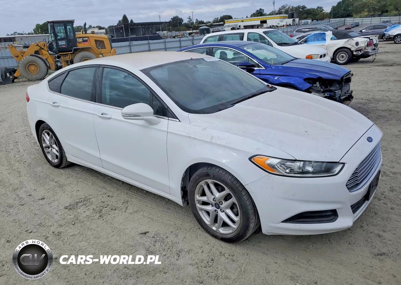 2013 Ford Fusion Se VIN:3FA6P0HRXDR382400 - 4