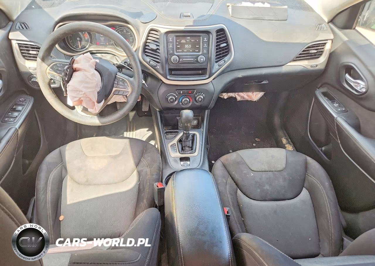 2016 Jeep Cherokee Sport VIN:1C4PJLAB9GW307168 - 8