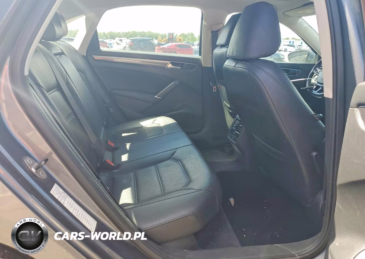 2016 Volkswagen Passat Se VIN:1VWBT7A30GC030526 - 10
