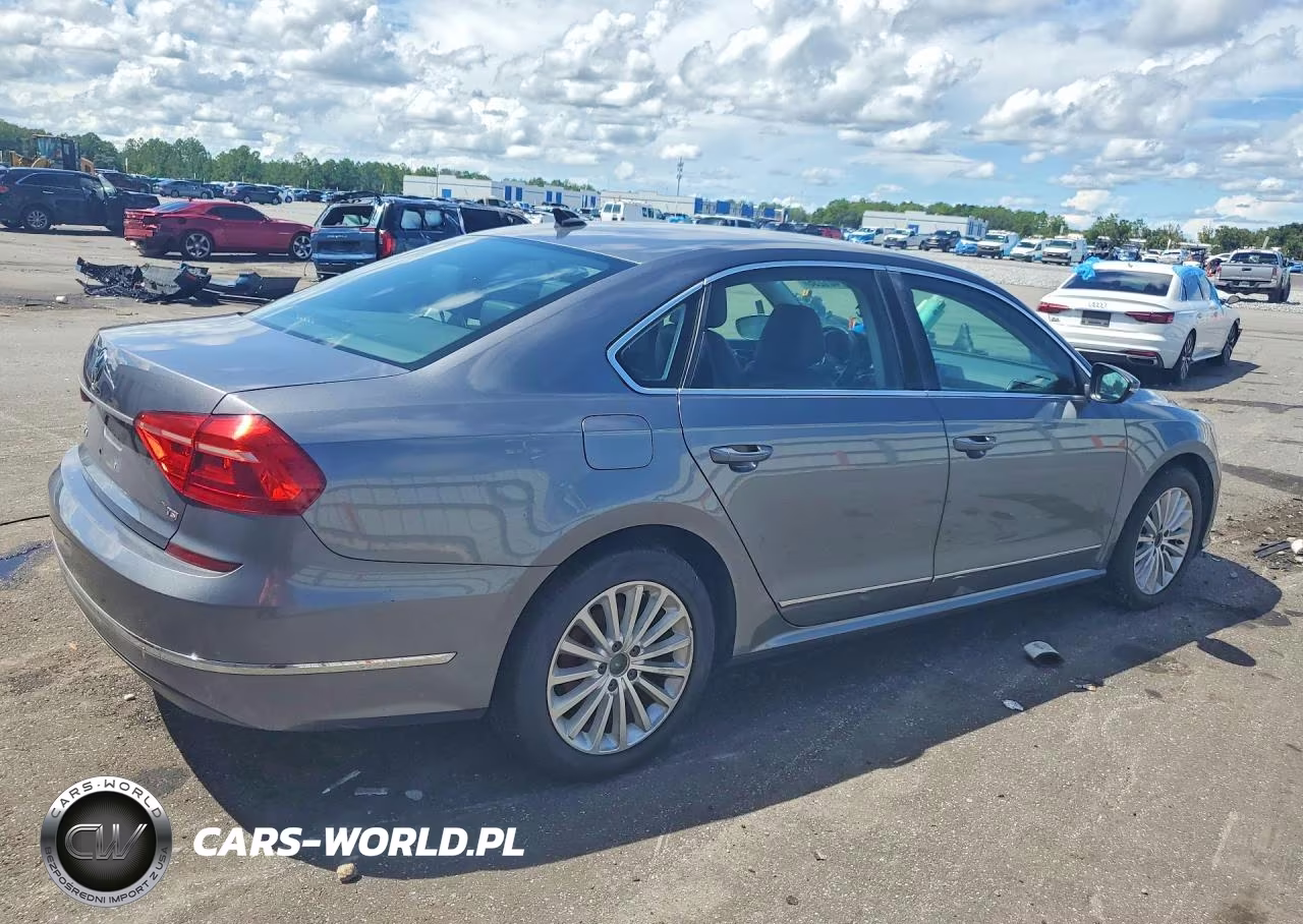 2016 Volkswagen Passat Se VIN:1VWBT7A30GC030526 - 3
