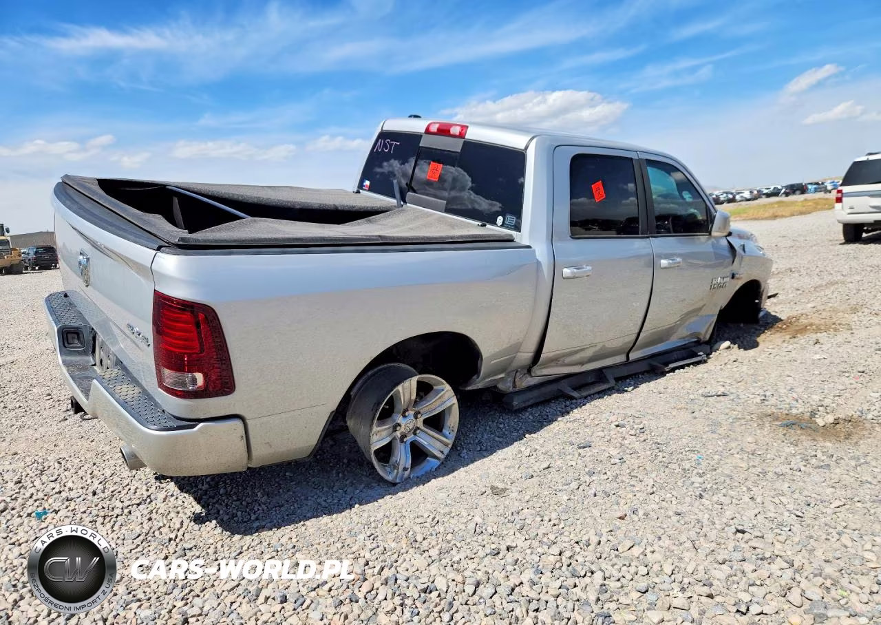 2014 Ram 1500 Sport VIN:1C6RR7MT9ES425438 - 3