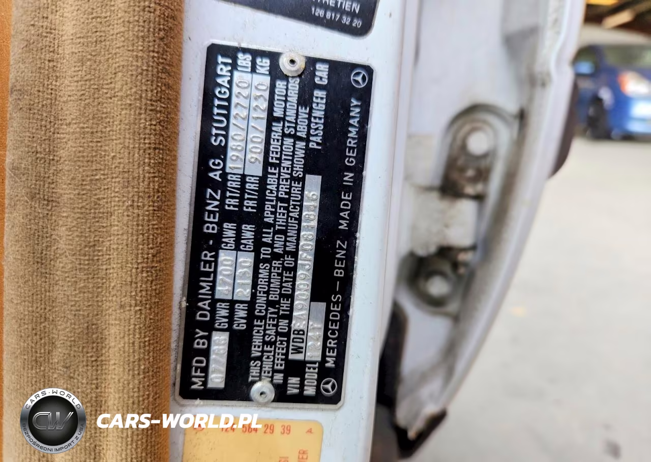 1988 Mercedes-Benz 300 Te VIN:WDBEA90D9JF081846 - 12