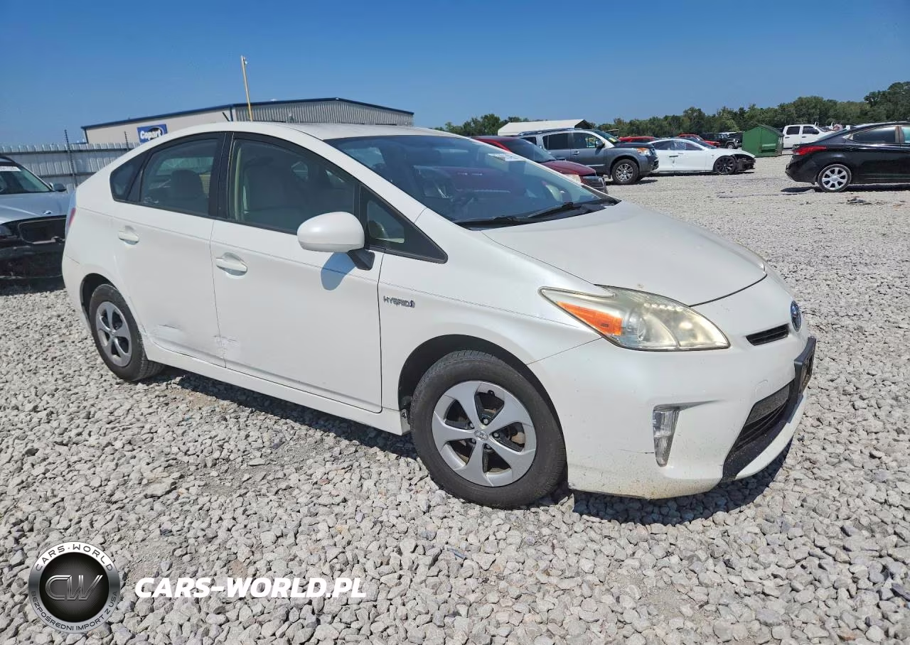 2013 Toyota Prius Two VIN:JTDKN3DU2D1729514 - 4