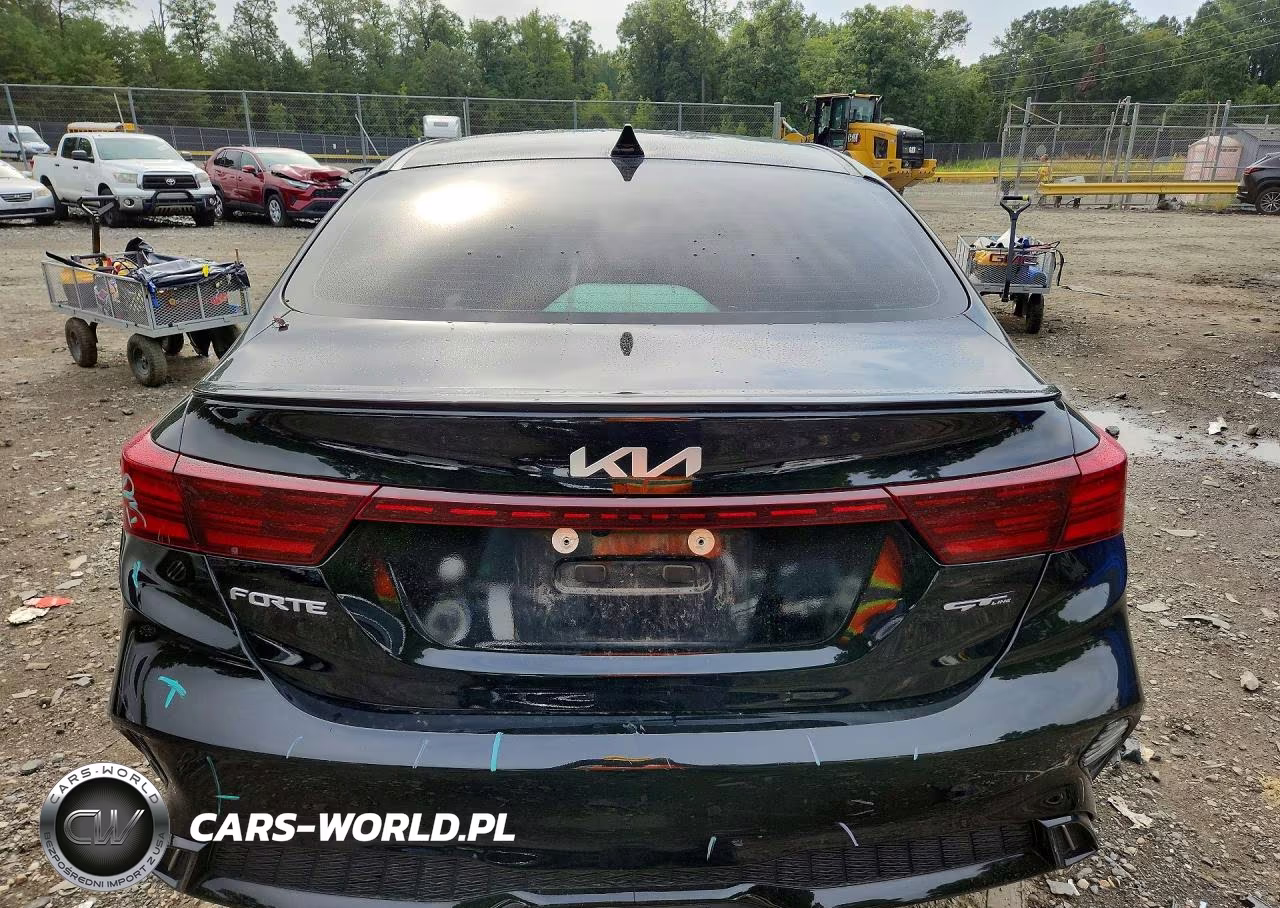 2023 Kia Forte Gt Line VIN:3KPF54AD6PE685367 - 6