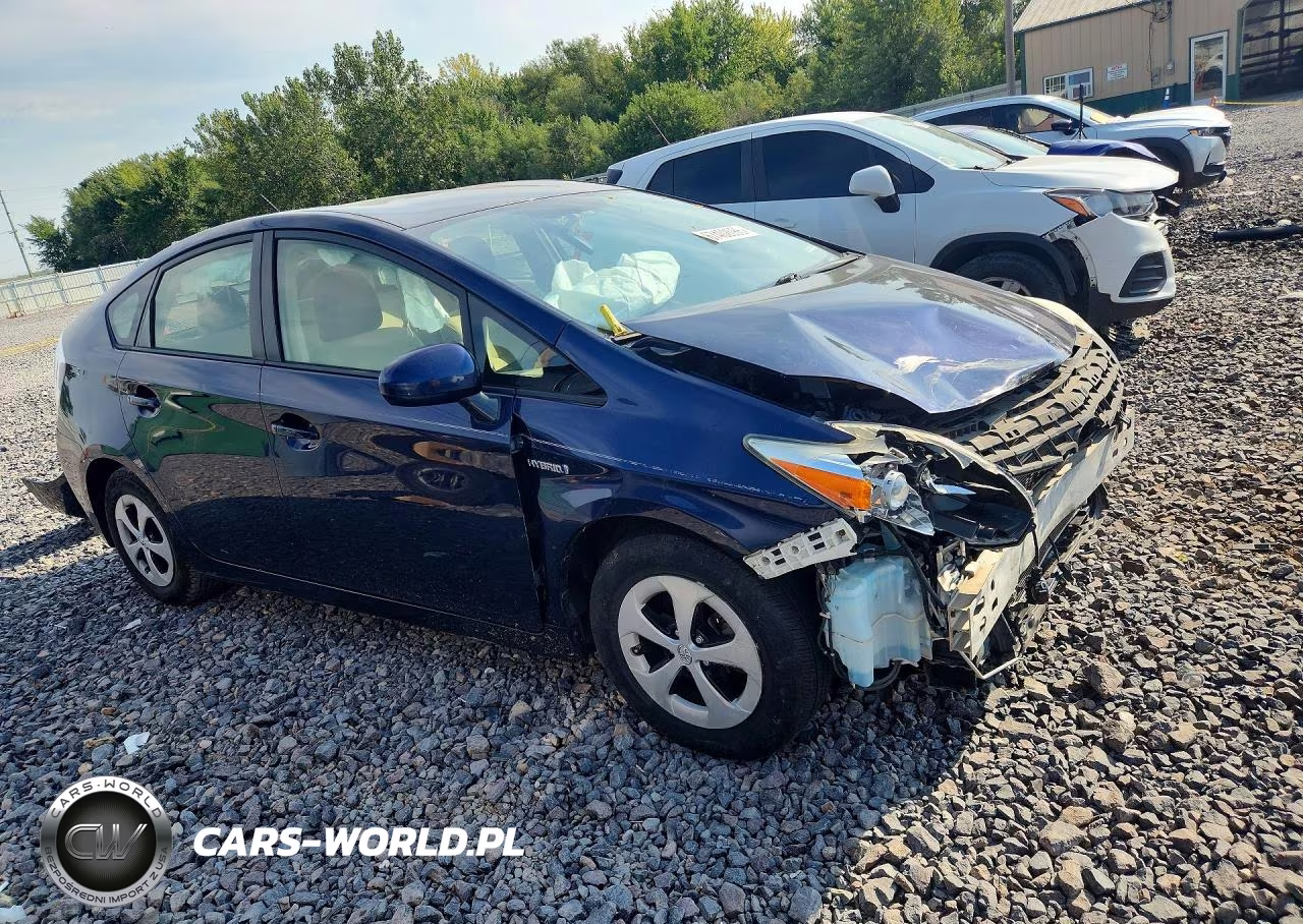 2015 Toyota Prius Two VIN:JTDKN3DU1F0400859 - 4
