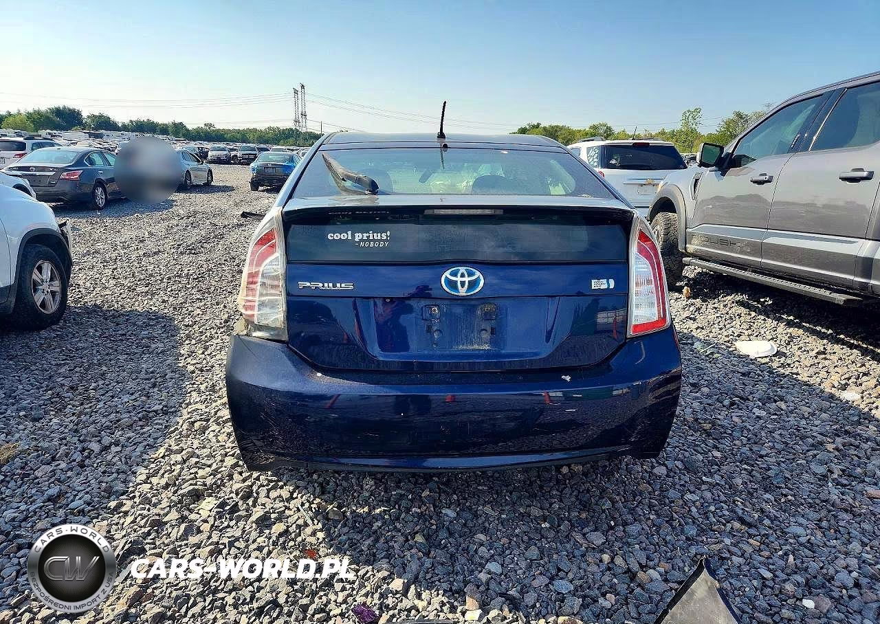 2015 Toyota Prius Two VIN:JTDKN3DU1F0400859 - 6
