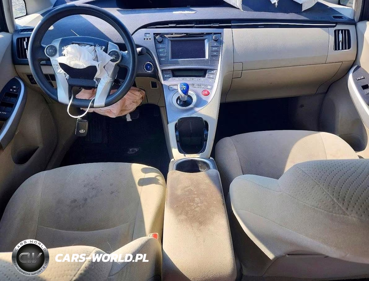2015 Toyota Prius Two VIN:JTDKN3DU1F0400859 - 8