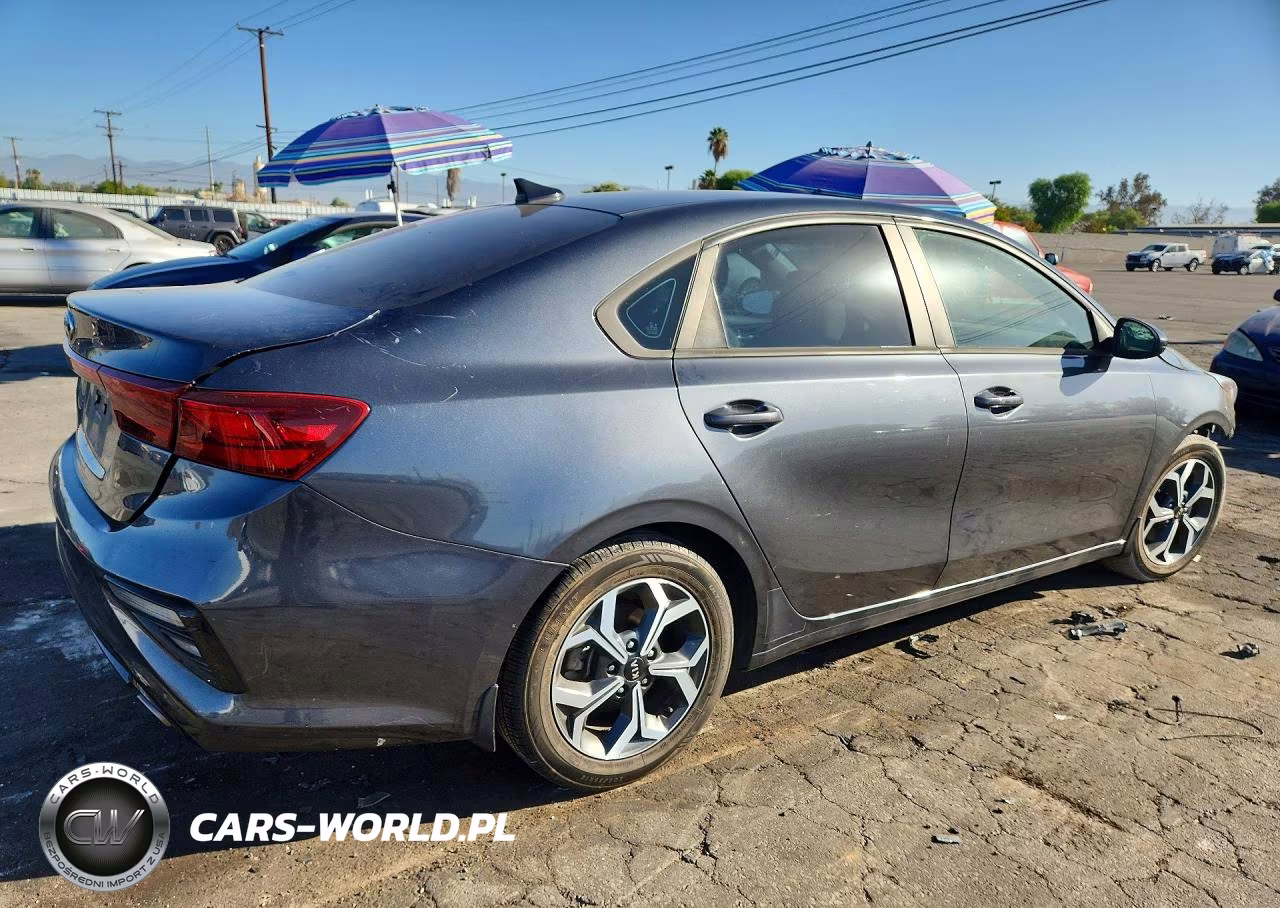 2021 Kia Forte Lxs VIN:3KPF24AD1ME316744 - 3