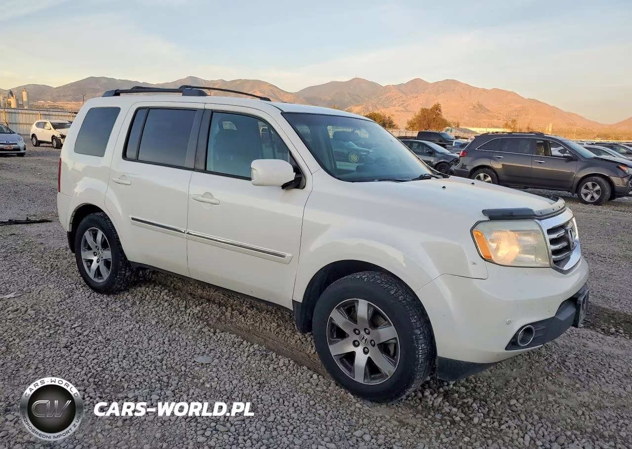 2015 Honda Pilot Touring VIN:5FNYF4H91FB001857 - 4