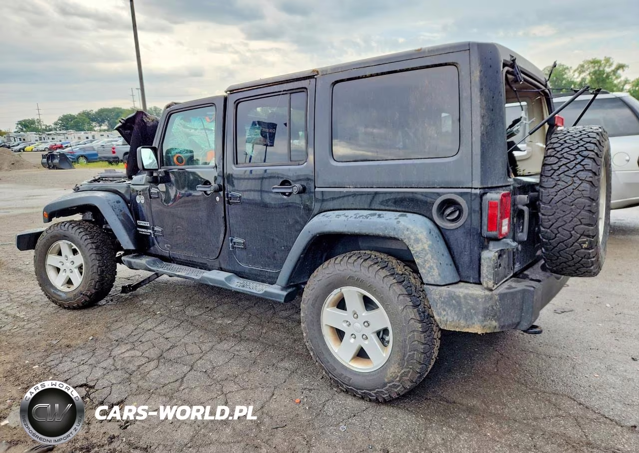 2014 Jeep Wrangler Unlimited Sport VIN:1C4BJWDG9EL101043 - 2