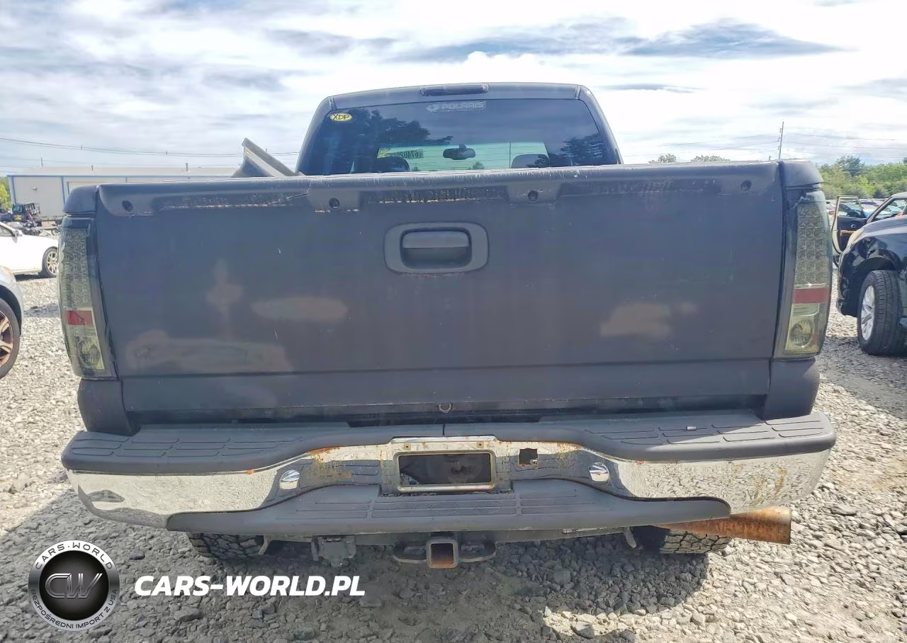 2004 GMC Sierra K2500 Heavy Duty VIN:1GTHK23294F213375 - 6
