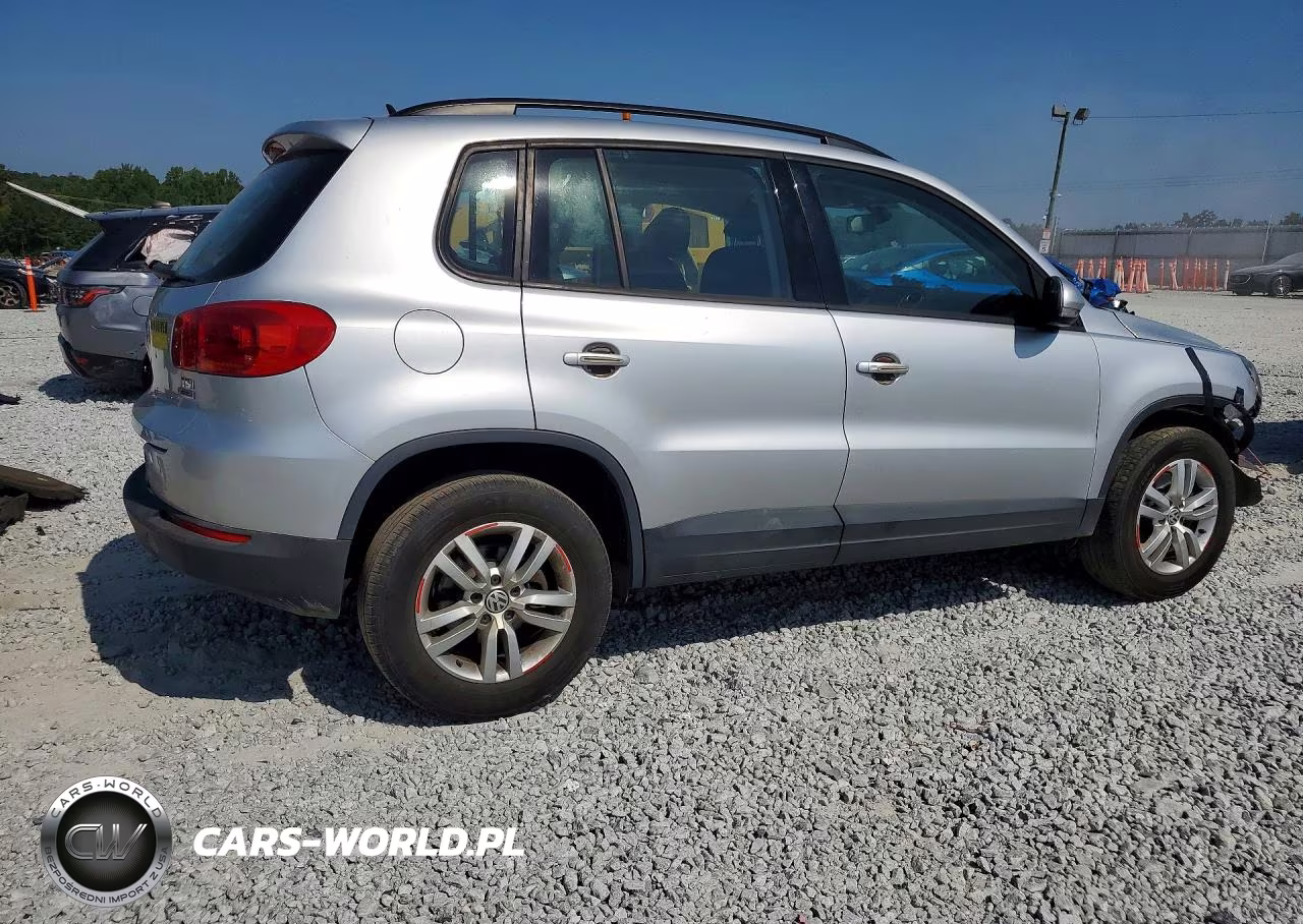 2016 Volkswagen Tiguan S VIN:WVGBV7AX6GW579304 - 3