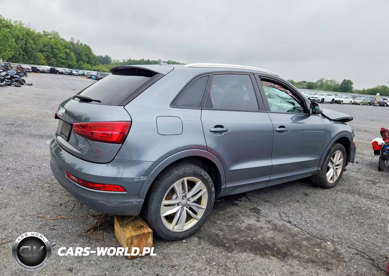 2017 Audi Q3 Premium VIN:WA1ECCFS0HR011573 - 3