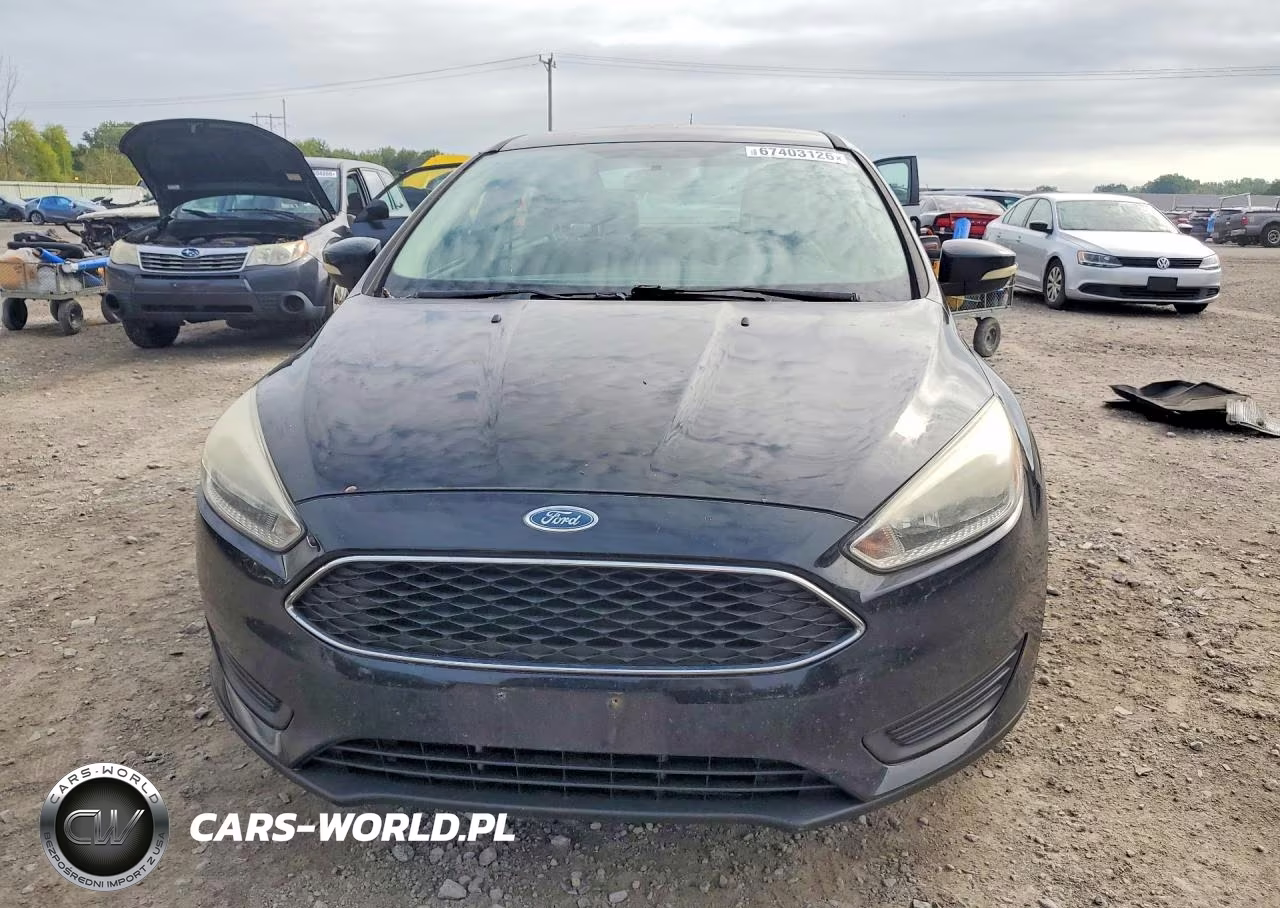 2016 Ford Focus Se VIN:1FADP3F23GL233280 - 5