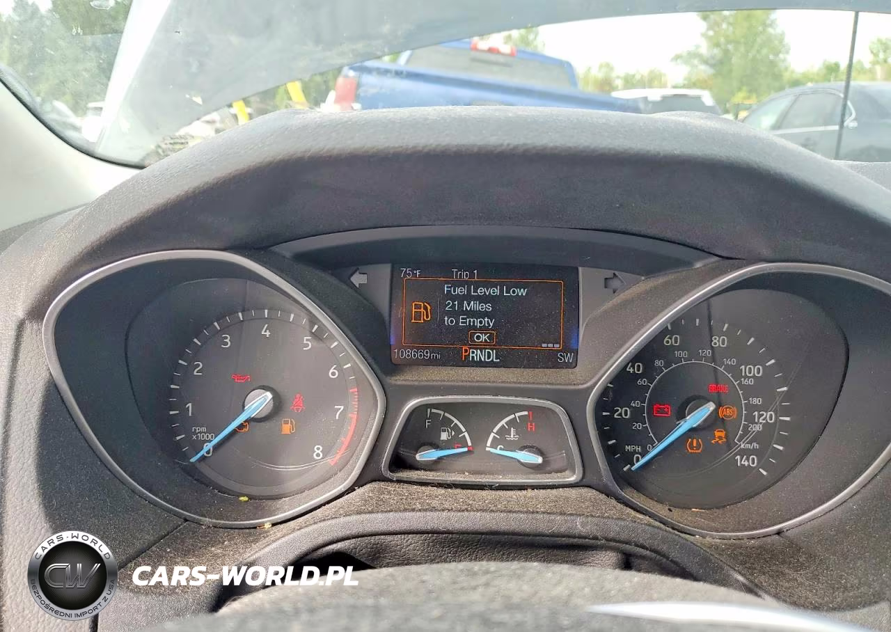 2016 Ford Focus Se VIN:1FADP3F23GL233280 - 9