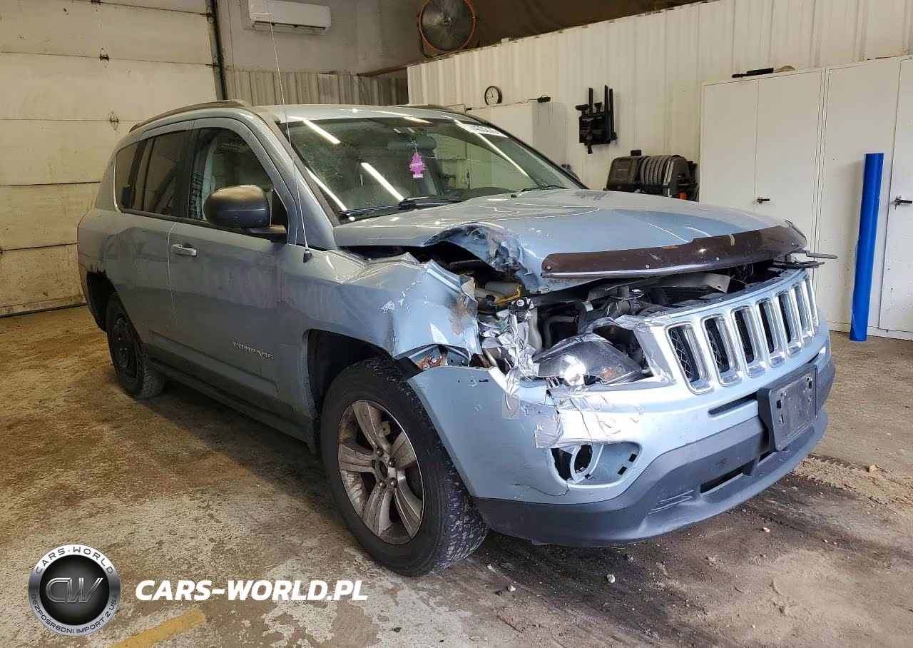 2014 Jeep Compass Sport VIN:1C4NJDBBXED576994 - 4