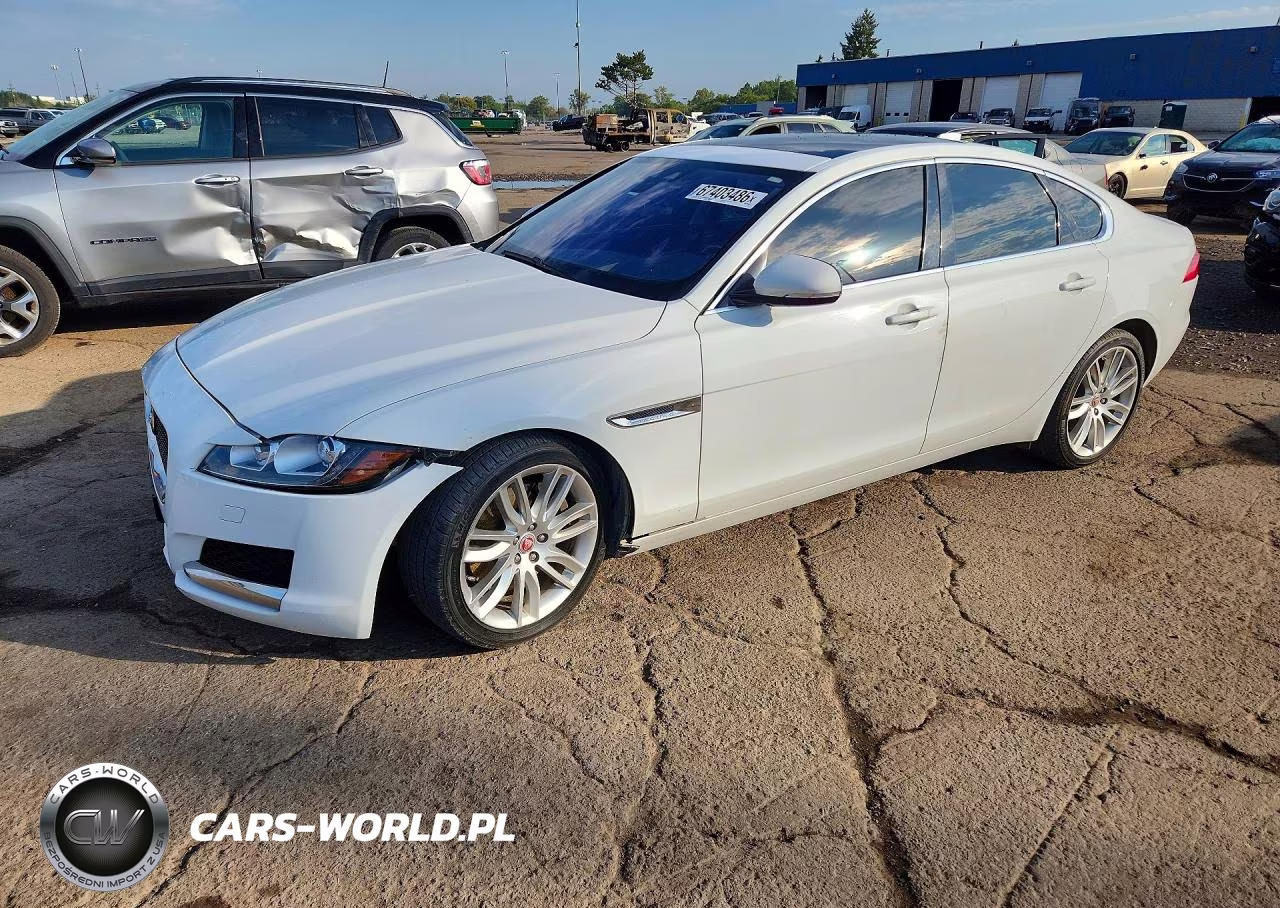 2016 Jaguar Xf Prestige VIN:SAJBK4BV3GCY12003 - 1