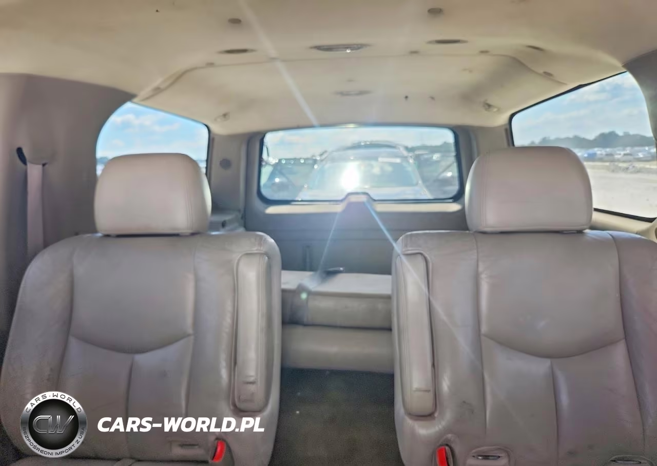 2004 Chevrolet Suburban C1500 VIN:3GNEC16Z34G246123 - 10