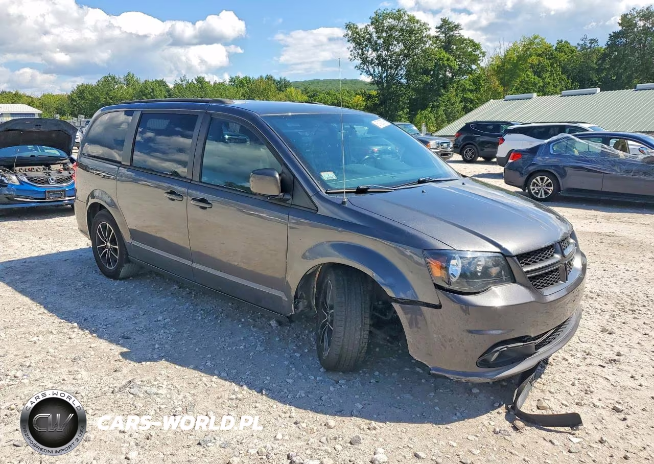 2018 Dodge Grand Caravan Gt VIN:2C4RDGEG1JR297054 - 4