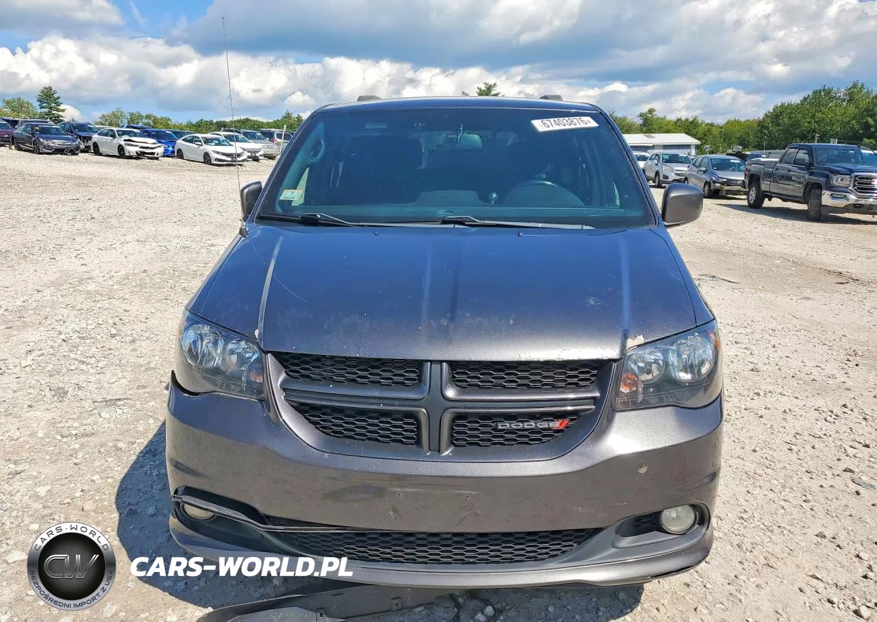 2018 Dodge Grand Caravan Gt VIN:2C4RDGEG1JR297054 - 5