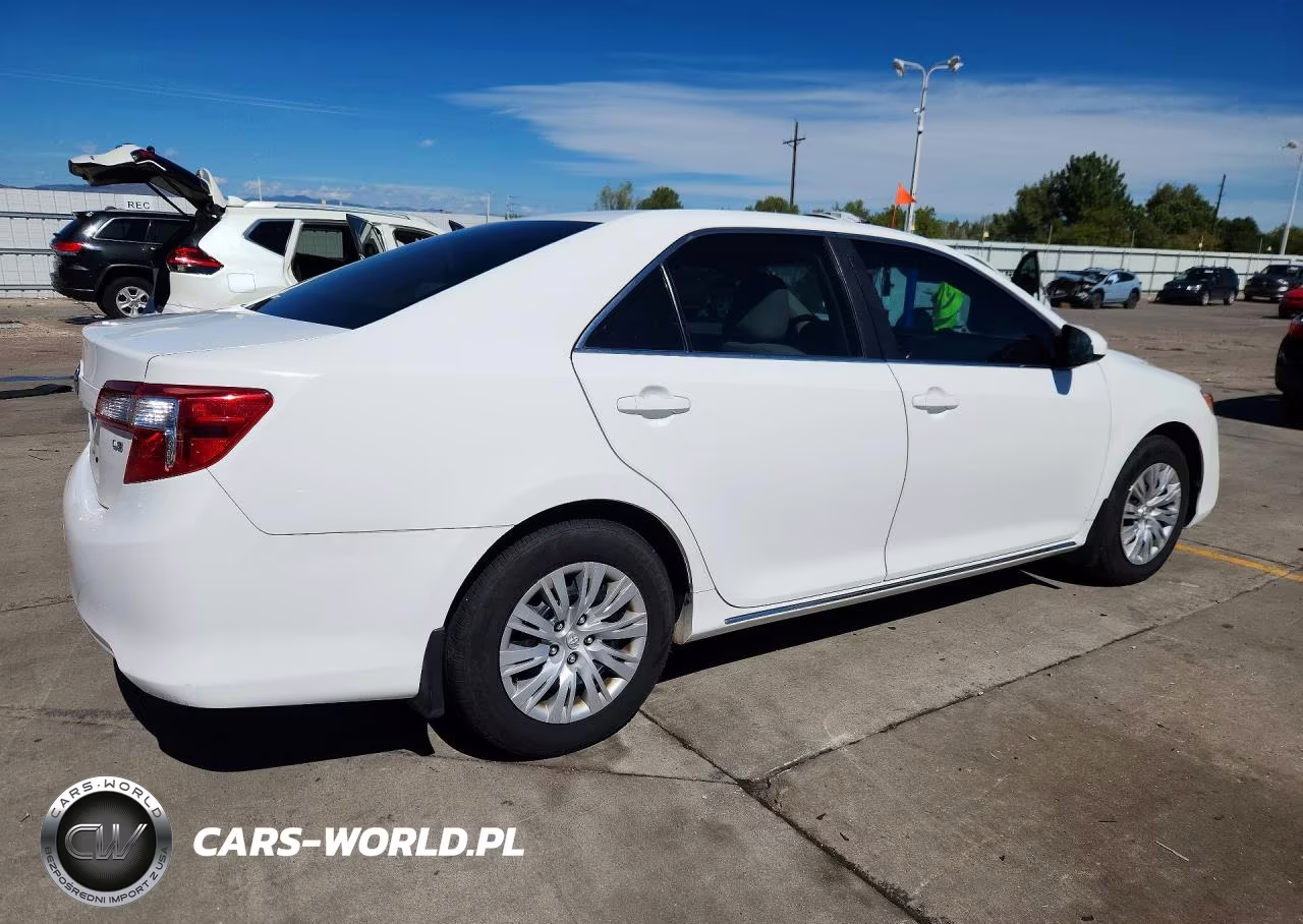 2012 Toyota Camry Le VIN:4T1BF1FKXCU598371 - 3