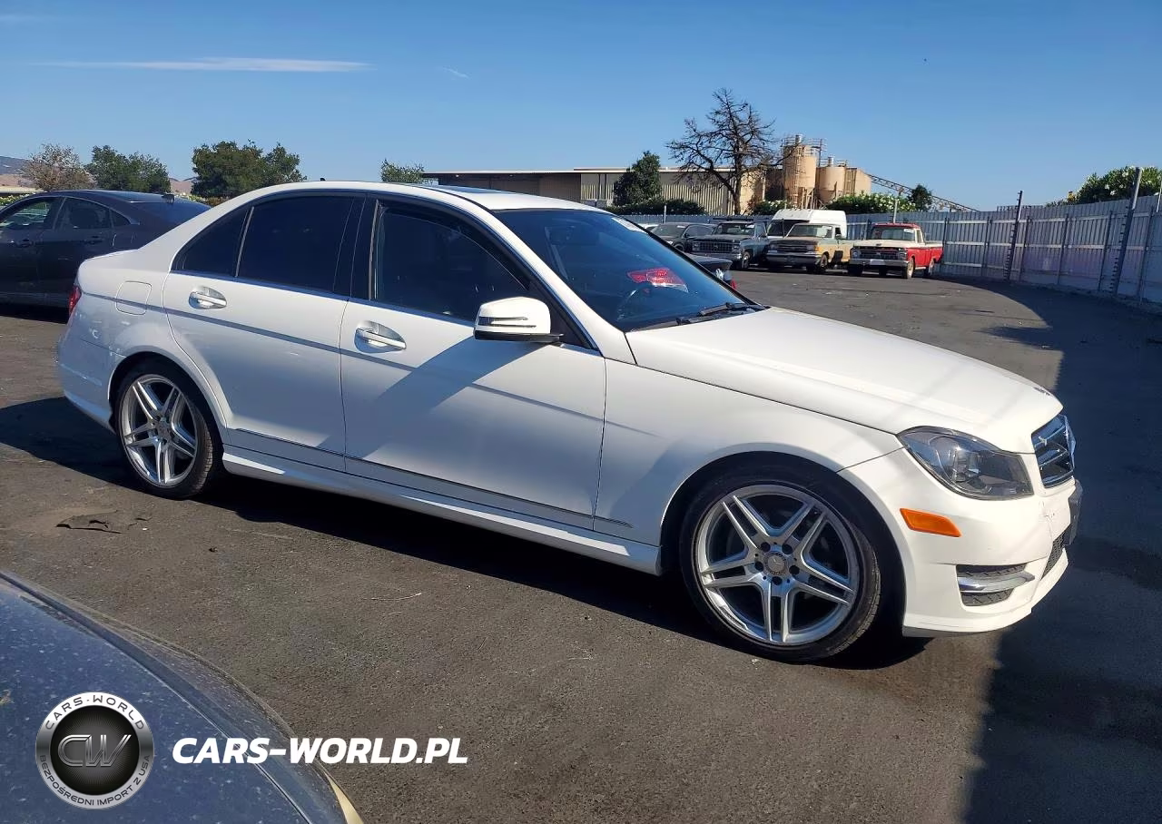 2014 Mercedes-Benz C 250 VIN:WDDGF4HB1EG239426 - 4