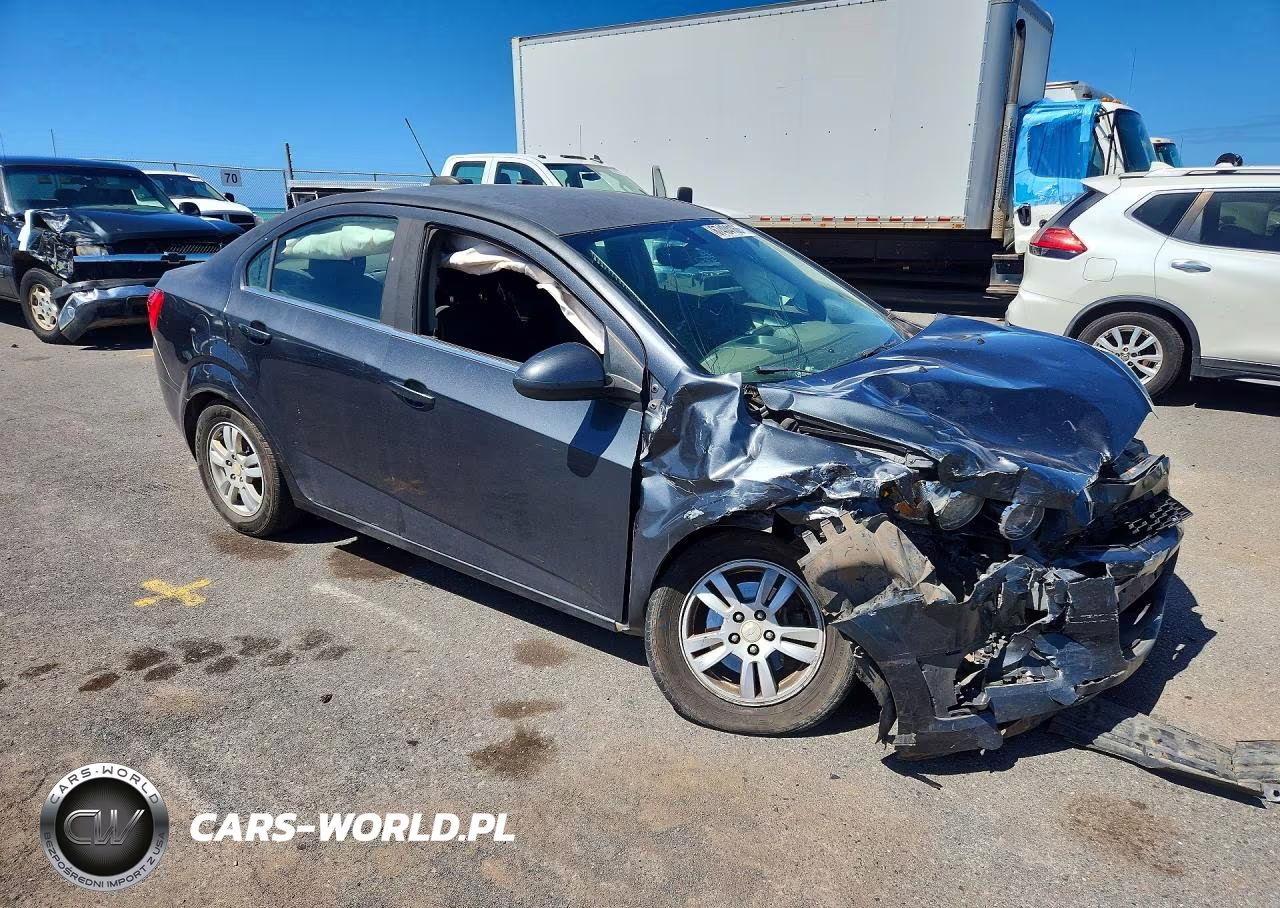 2016 Chevrolet Sonic Lt VIN:1G1JC5SH0G4155350 - 4