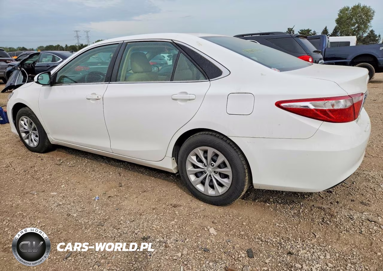 2015 Toyota Camry Le VIN:4T4BF1FK4FR457144 - 2