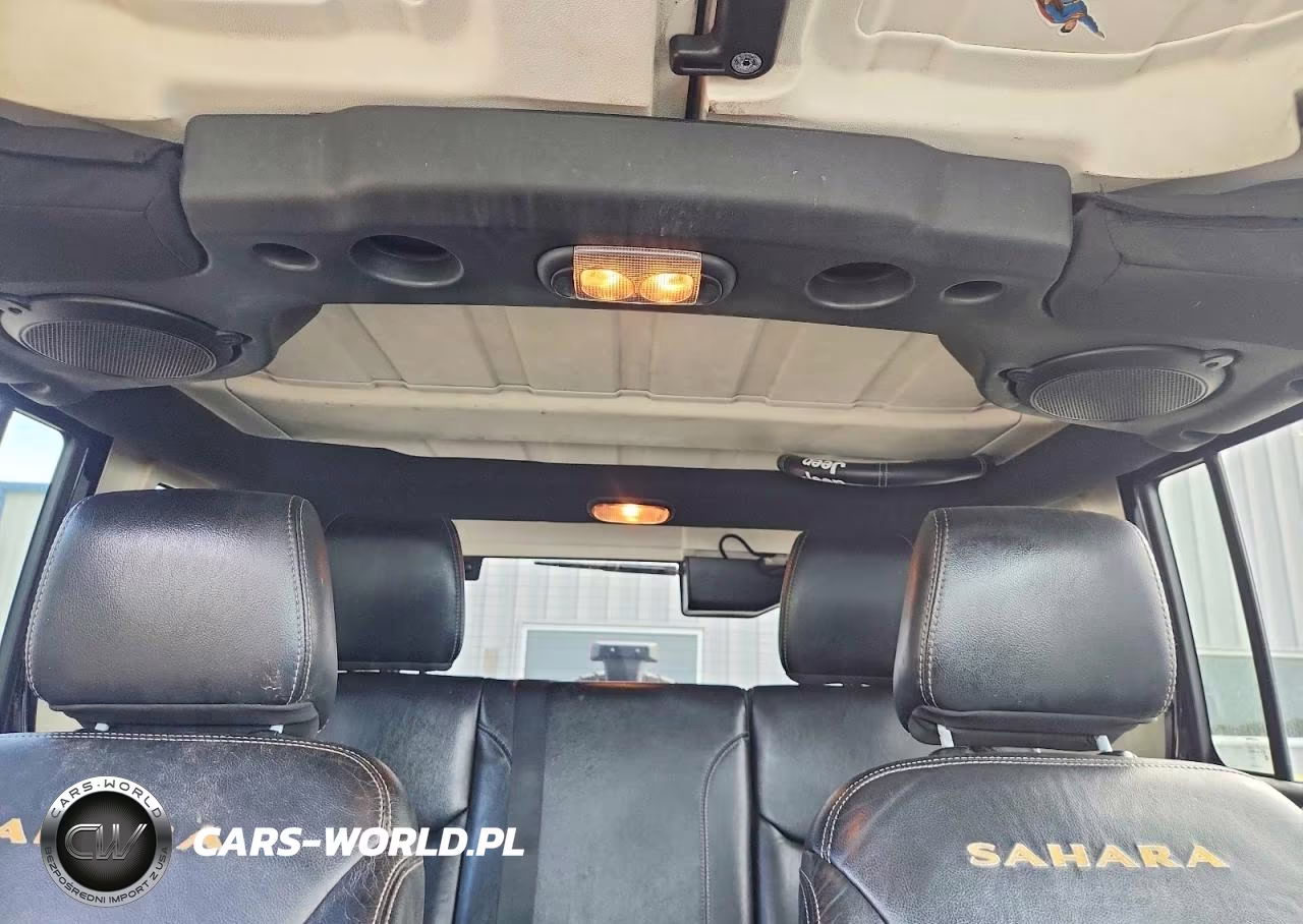 2014 Jeep Wrangler Unlimited Sahara VIN:1C4BJWEG6EL126271 - 10