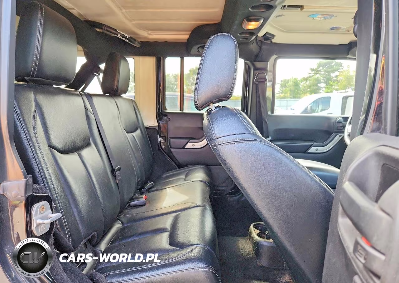 2014 Jeep Wrangler Unlimited Sahara VIN:1C4BJWEG6EL126271 - 11