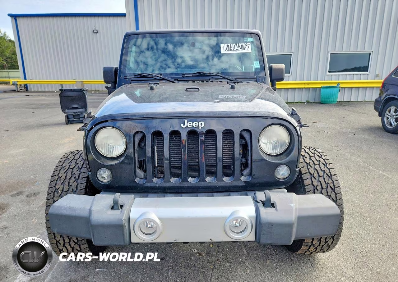 2014 Jeep Wrangler Unlimited Sahara VIN:1C4BJWEG6EL126271 - 5