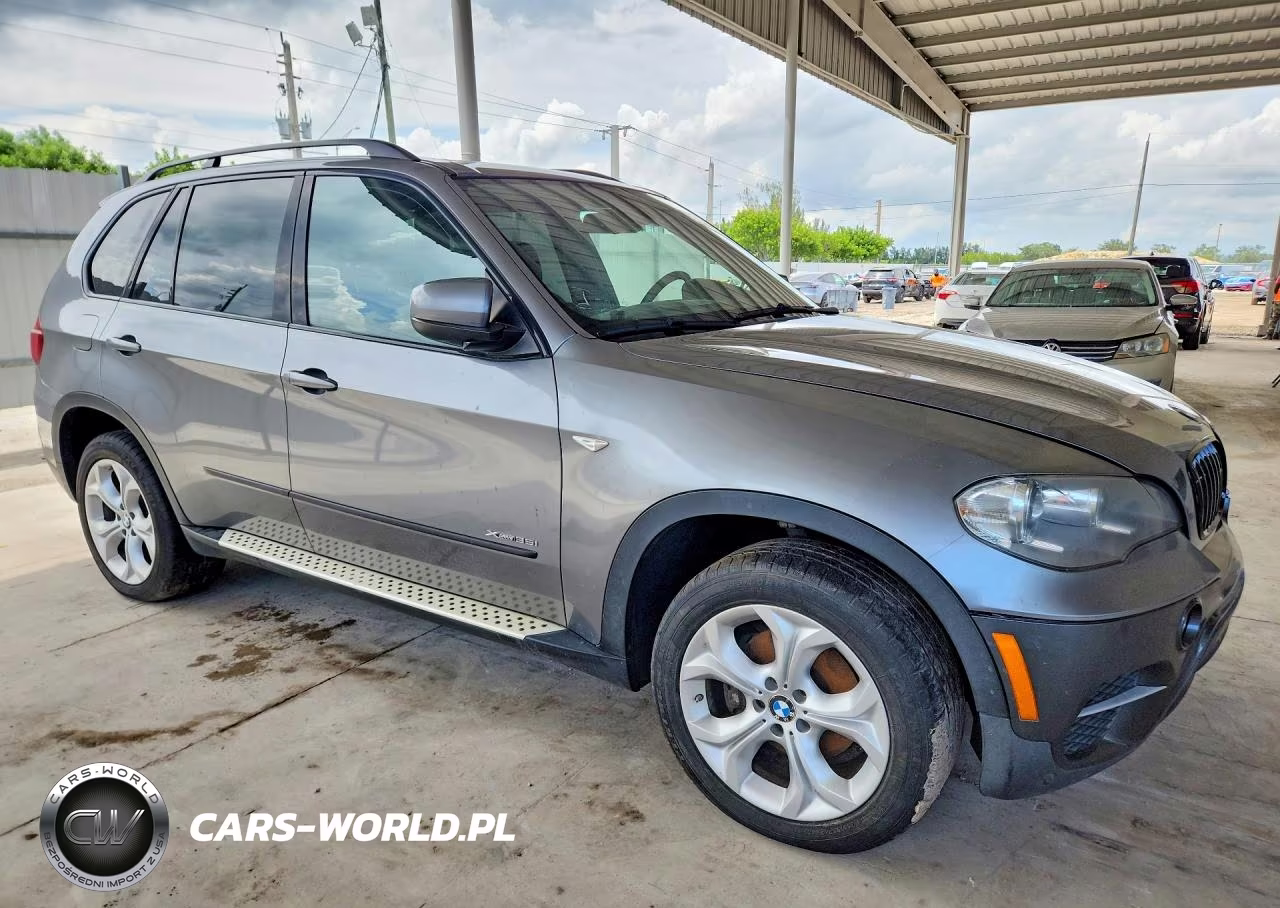 2012 BMW X5 xDrive35I VIN:5UXZV4C53CL761100 - 4