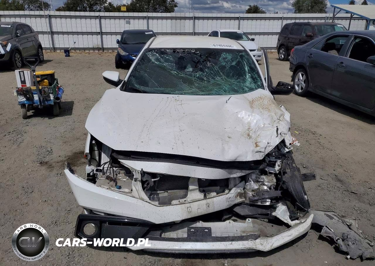 2019 Honda Civic Sport VIN:2HGFC2F87KH530332 - 5