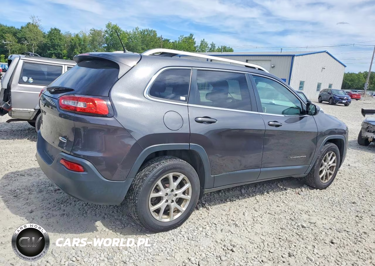 2015 Jeep Cherokee Latitude VIN:1C4PJMCB1FW789152 - 3