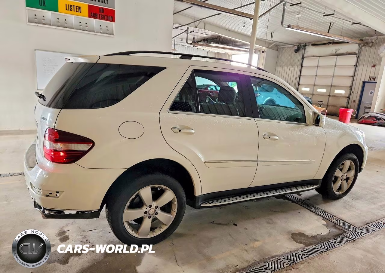 2011 Mercedes-Benz Ml 350 4Matic VIN:4JGBB8GBXBA719659 - 3