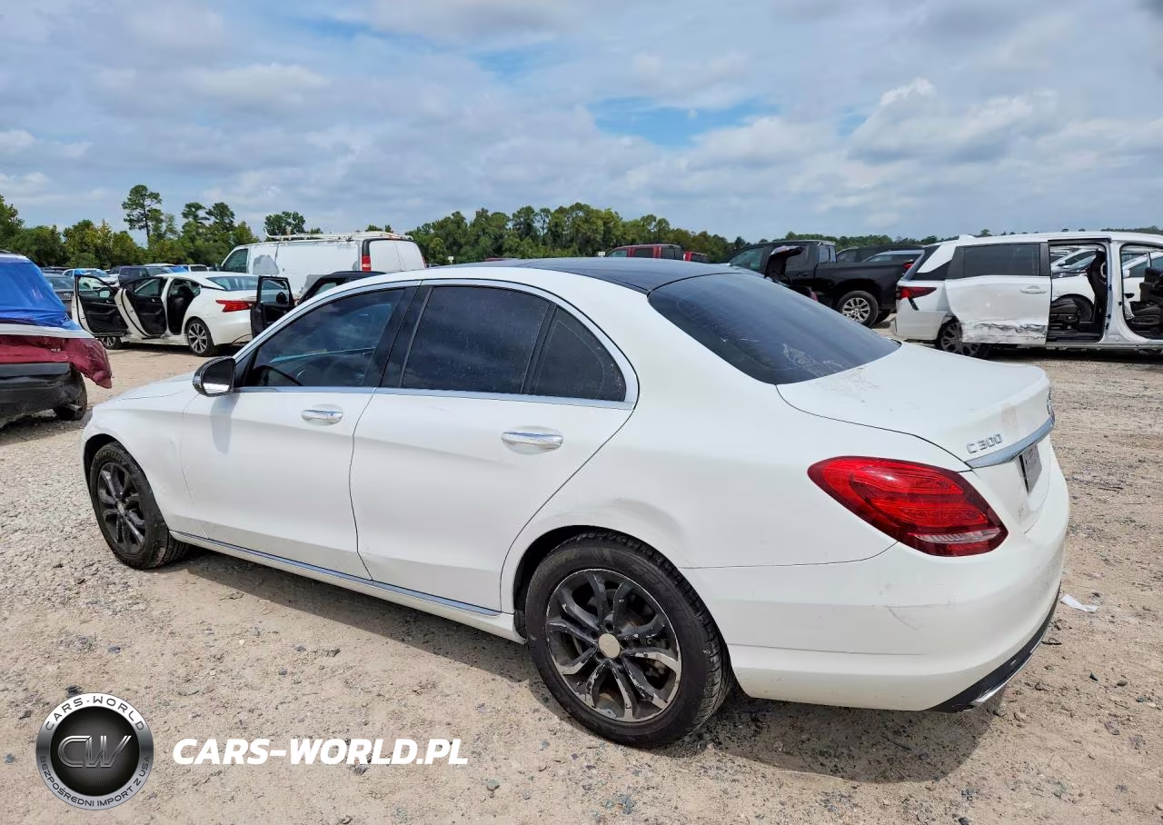 2015 Mercedes-Benz C 300 4Matic VIN:55SWF4KB2FU001612 - 2