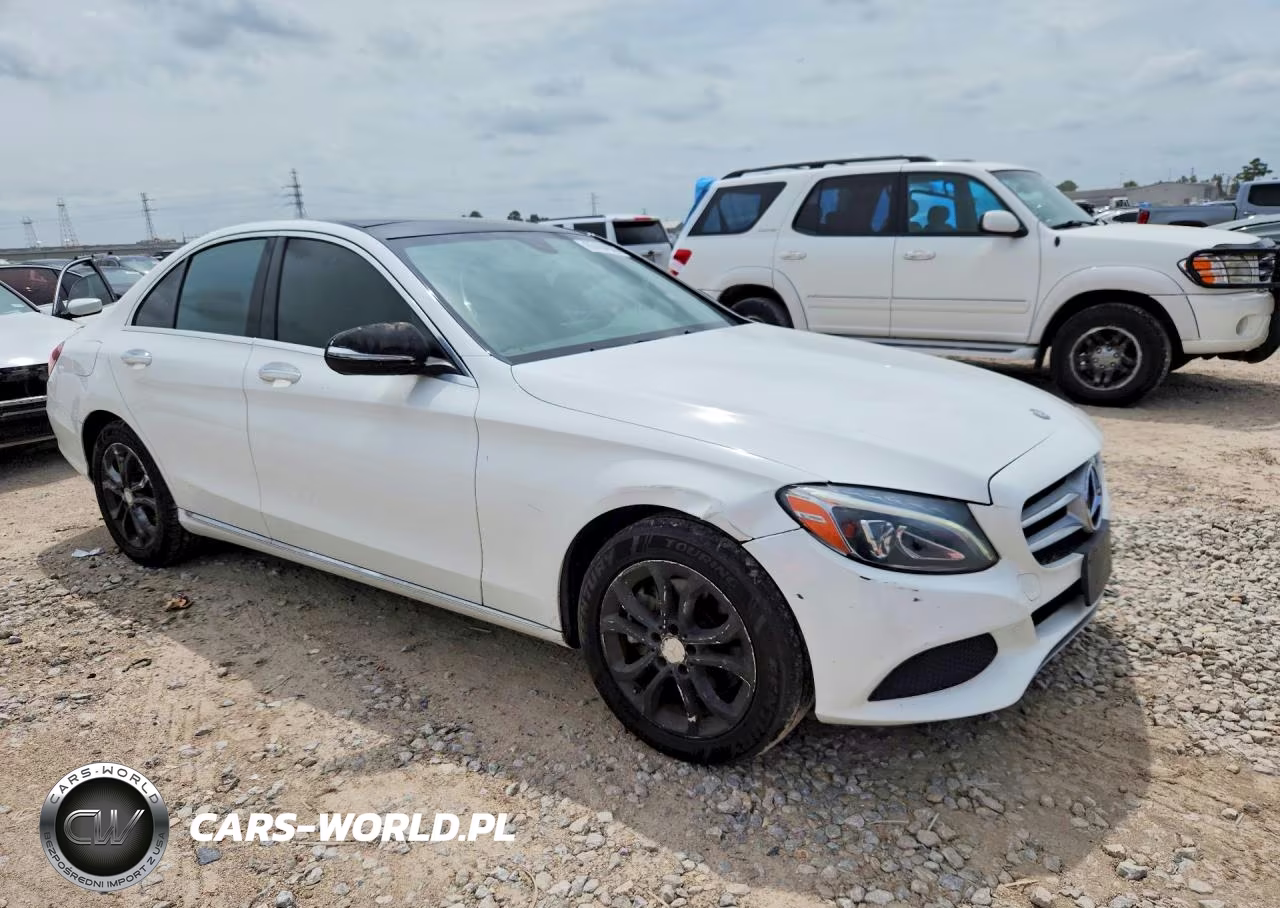 2015 Mercedes-Benz C 300 4Matic VIN:55SWF4KB2FU001612 - 4