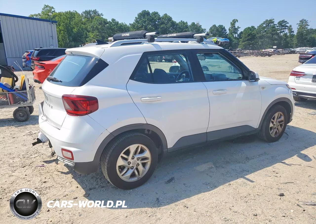 2020 Hyundai Venue Sel VIN:KMHRC8A39LU033044 - 3