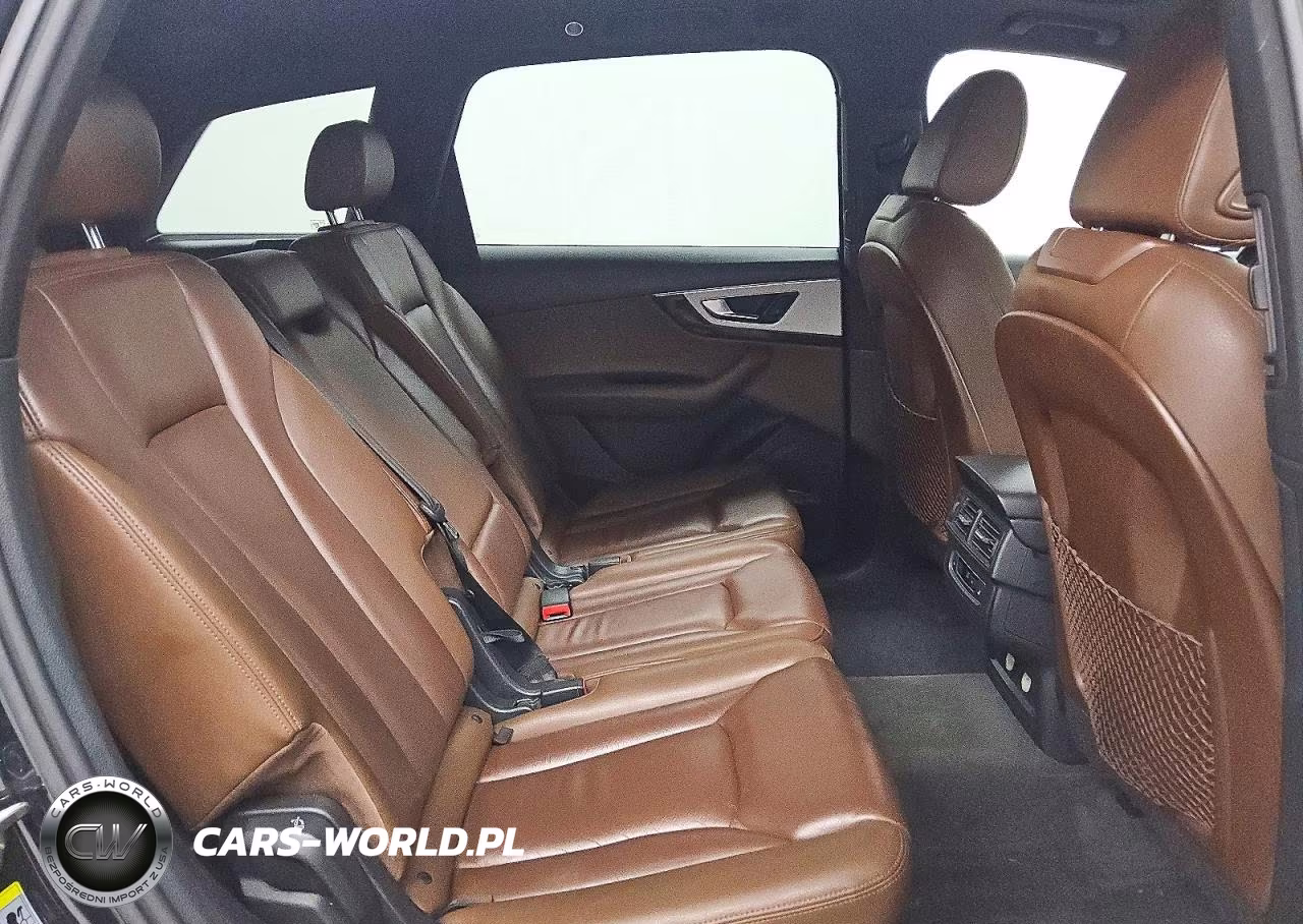 2018 Audi Q7 Premium Plus VIN:WA1LHAF76JD002713 - 11