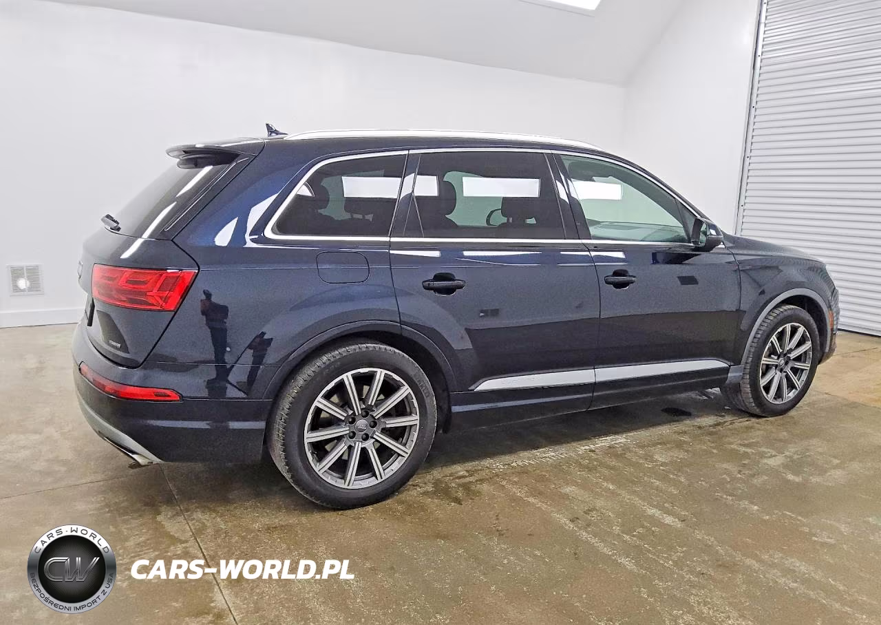 2018 Audi Q7 Premium Plus VIN:WA1LHAF76JD002713 - 3