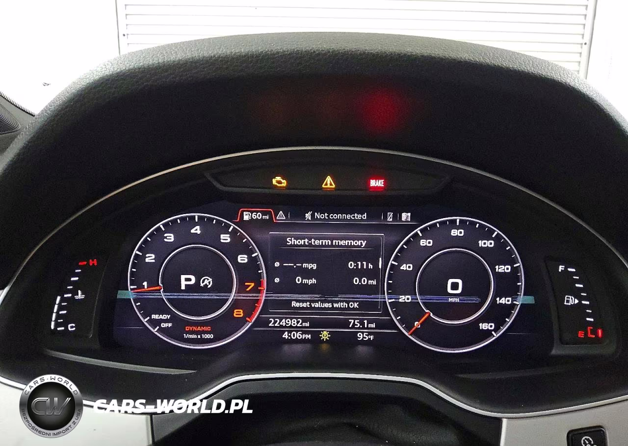 2018 Audi Q7 Premium Plus VIN:WA1LHAF76JD002713 - 9