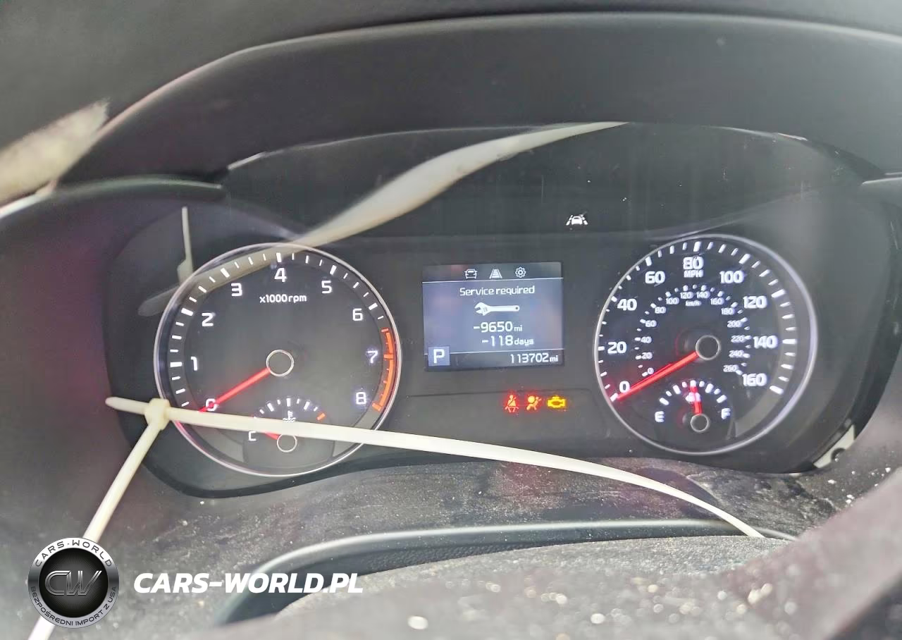 2019 Kia Forte Lxs VIN:3KPF24AD2KE024677 - 9