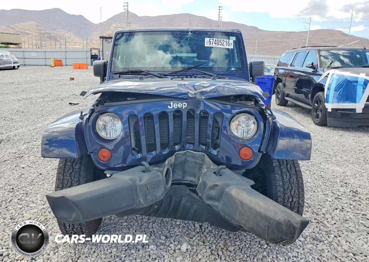 2013 Jeep Wrangler Sahara VIN:1C4AJWBG6DL519203 - 5