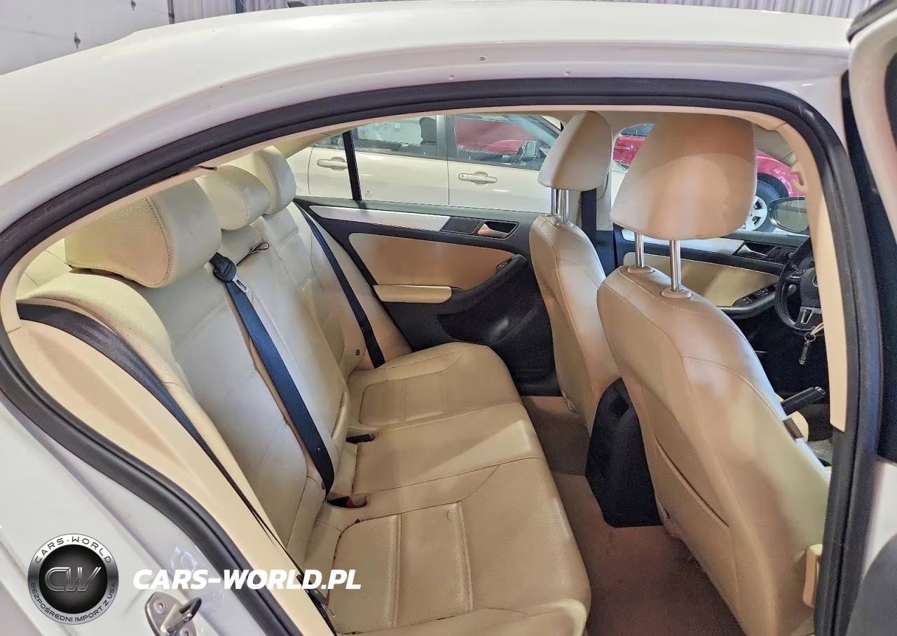 2013 Volkswagen Jetta Hybrid VIN:3VW637AJXDM284156 - 10
